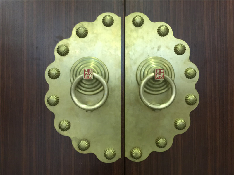 油漆門(mén)細(xì)節(jié)